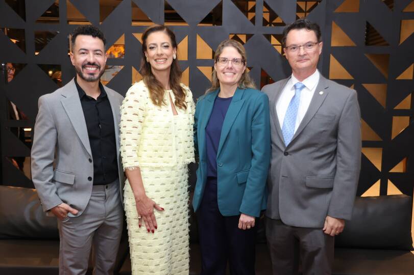 AMAGIS-DF marca presença no jantar de posse de diretores da APDF, Sindproc e membros do Conselho Superior da PGDF