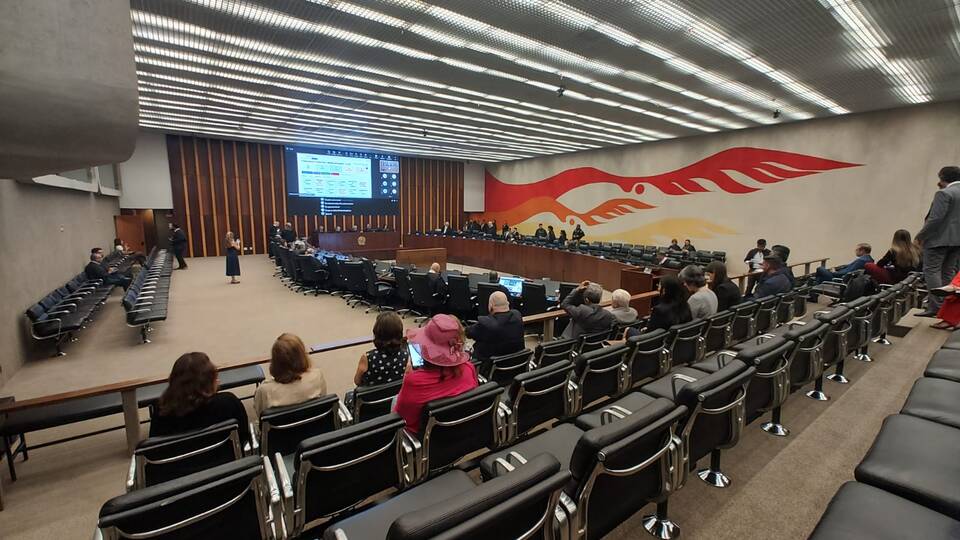 Tribunal Pleno realiza Sessão Especial em homenagem à Desembargadora Maria de Lourdes Abreu