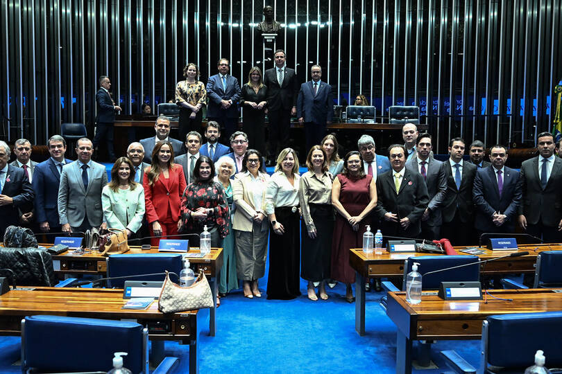 AMAGIS-DF participa de sessão especial no Senado que homenageou os 75 anos da ENM